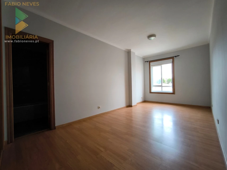 Apartamento T2 para Venda em Valença, Cristelo Covo e Arão Foto 11