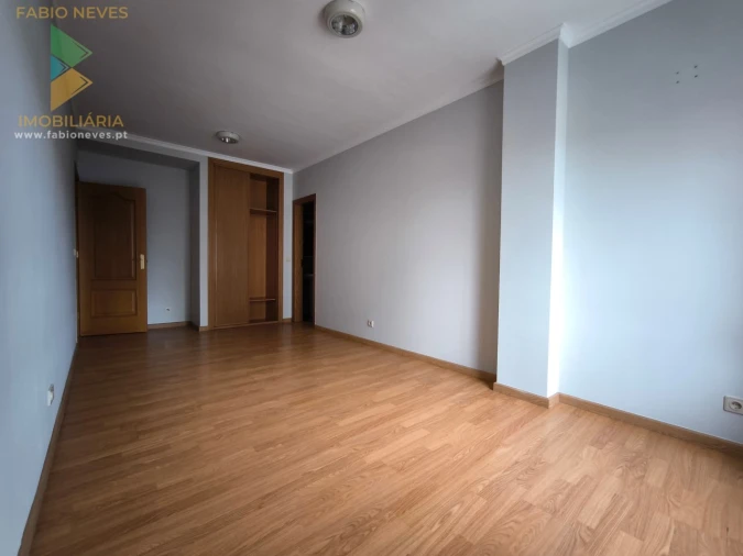 Apartamento T2 para Venda em Valença, Cristelo Covo e Arão Foto 12