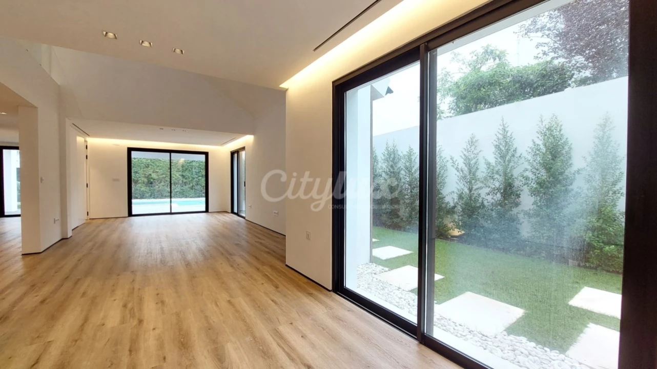 Moradia T5 para Venda em Cascais e Estoril Foto 13