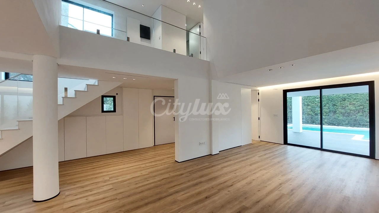 Moradia T5 para Venda em Cascais e Estoril Foto 14