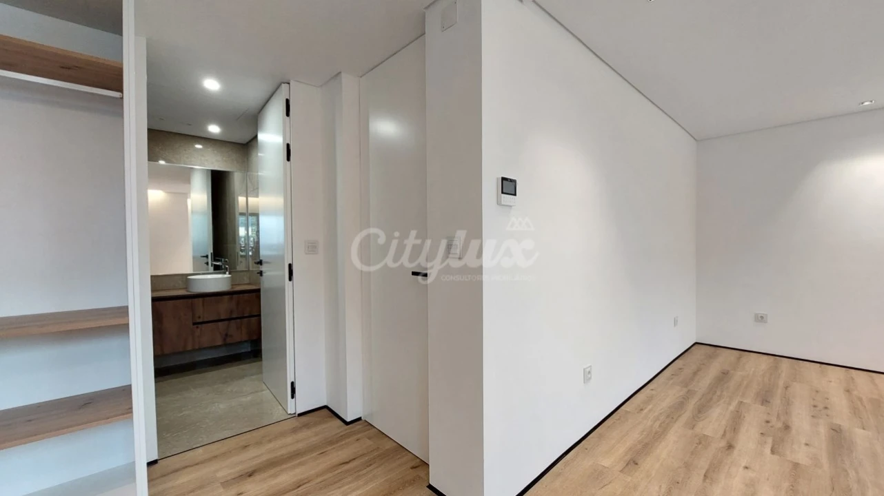 Moradia T5 para Venda em Cascais e Estoril Foto 31