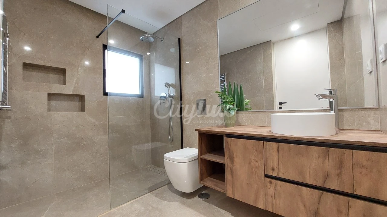 Moradia T5 para Venda em Cascais e Estoril Foto 32