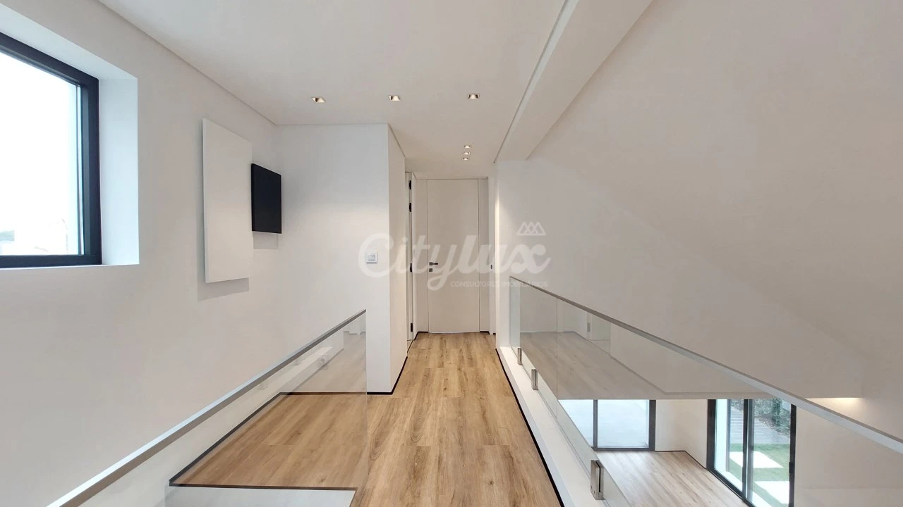 Moradia T5 para Venda em Cascais e Estoril Foto 33