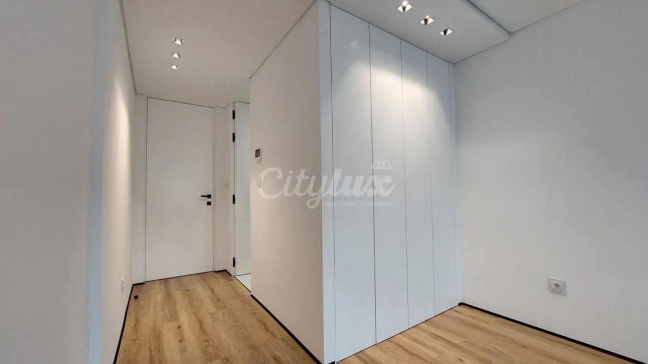 Moradia T5 para Venda em Cascais e Estoril Foto 37