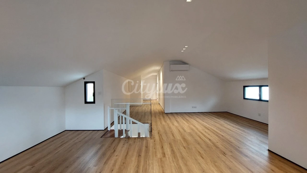 Moradia T5 para Venda em Cascais e Estoril Foto 46