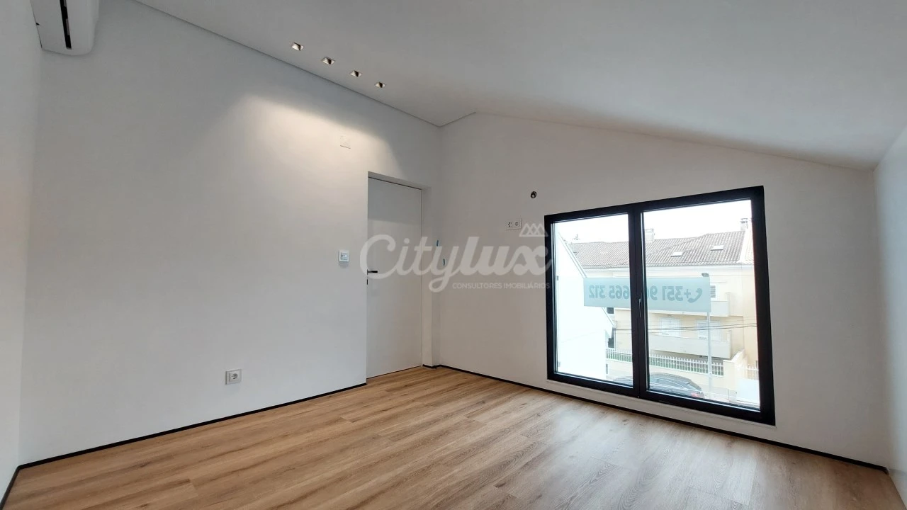 Moradia T5 para Venda em Cascais e Estoril Foto 53