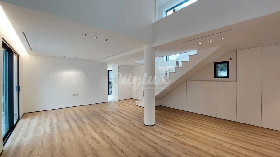 Moradia T5 para Venda em Cascais e Estoril Foto 4