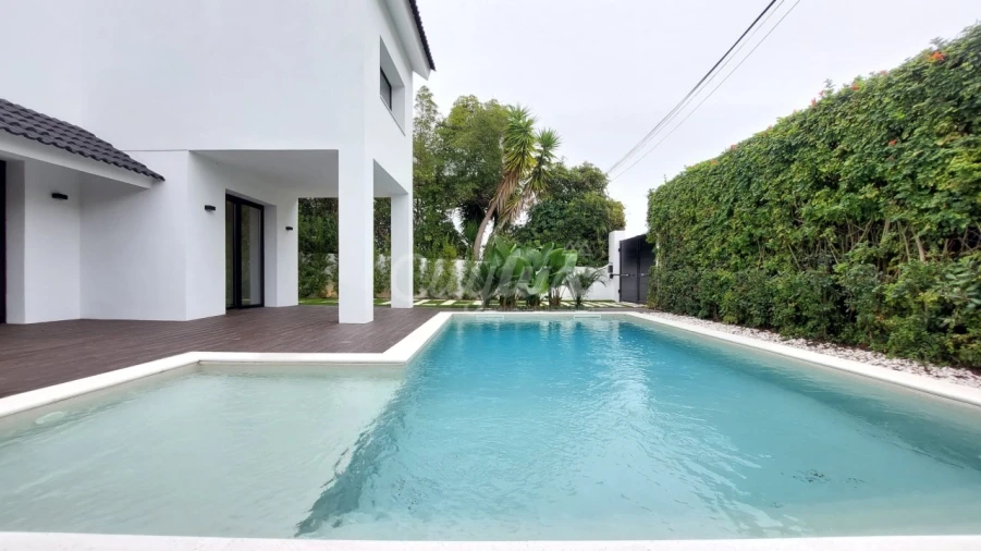 Moradia T5 para Venda em Cascais e Estoril Foto 9