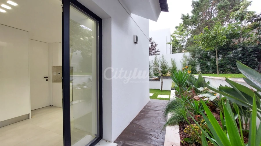 Moradia T5 para Venda em Cascais e Estoril Foto 20