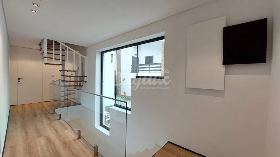 Moradia T5 para Venda em Cascais e Estoril Foto 24