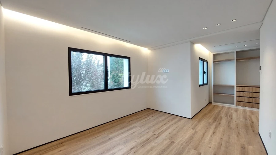 Moradia T5 para Venda em Cascais e Estoril Foto 26