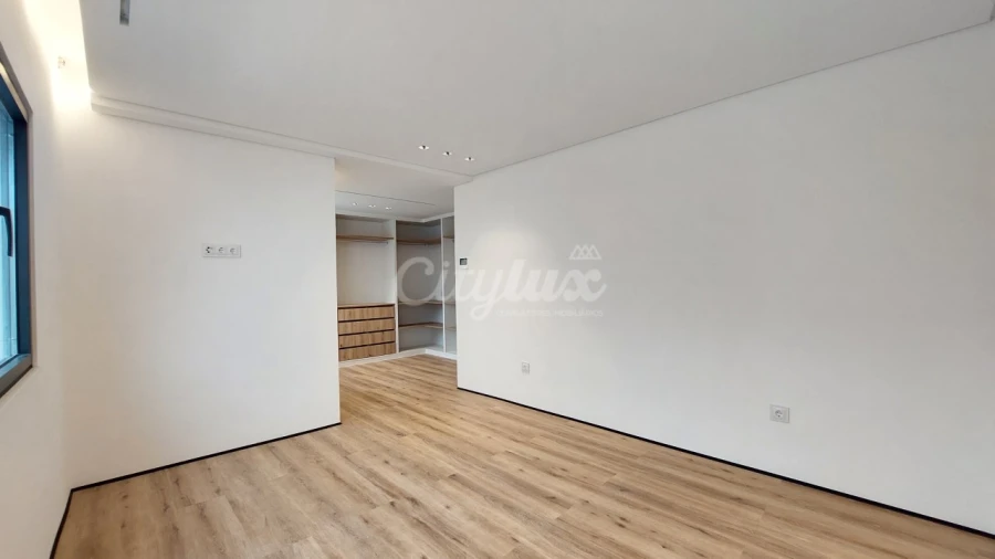 Moradia T5 para Venda em Cascais e Estoril Foto 27