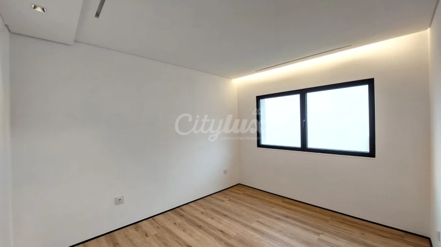 Moradia T5 para Venda em Cascais e Estoril Foto 34