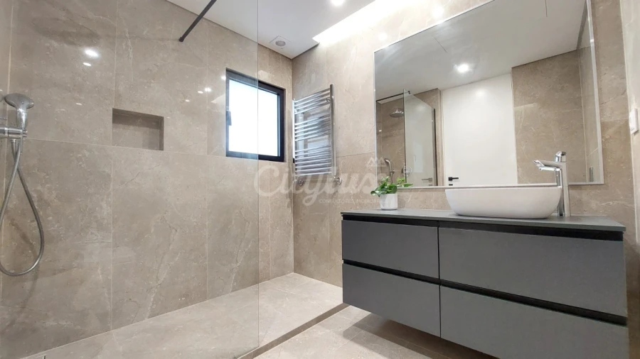 Moradia T5 para Venda em Cascais e Estoril Foto 40