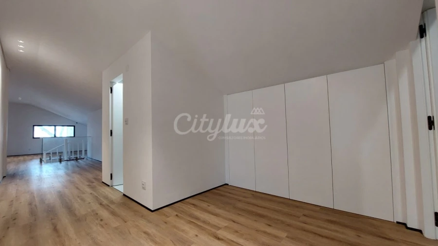 Moradia T5 para Venda em Cascais e Estoril Foto 51