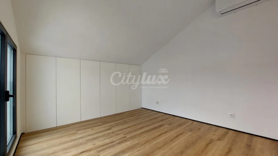 Moradia T5 para Venda em Cascais e Estoril Foto 53