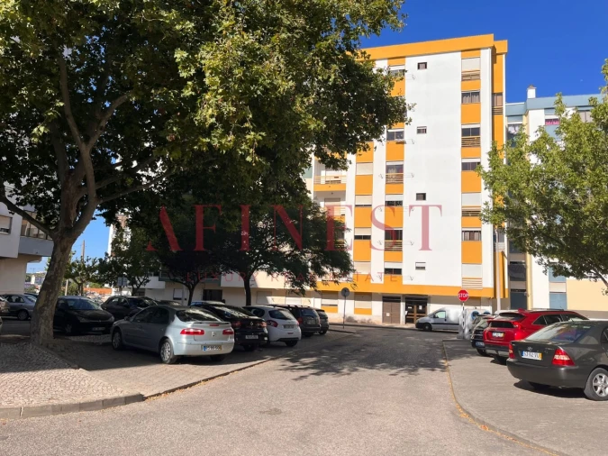 Apartamento T2 para Arrendamento em Amora Foto 32