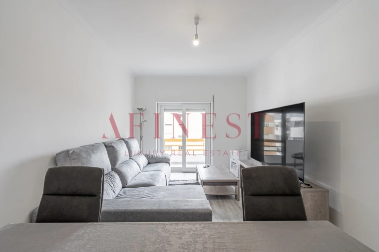 Apartamento T2 para Arrendamento em Amora Foto 6