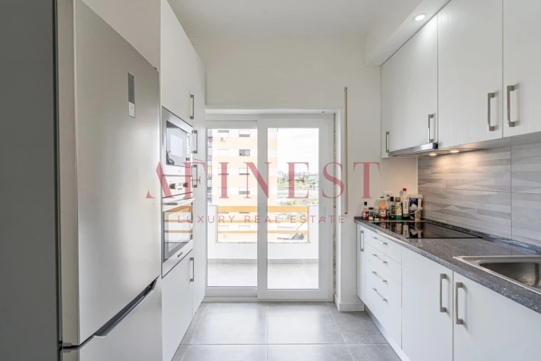 Apartamento T2 para Arrendamento em Amora Foto 10