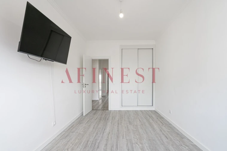 Apartamento T2 para Arrendamento em Amora Foto 19