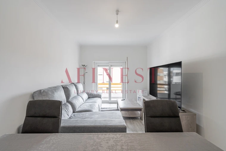 Apartamento T2 para Venda em Amora Foto 6