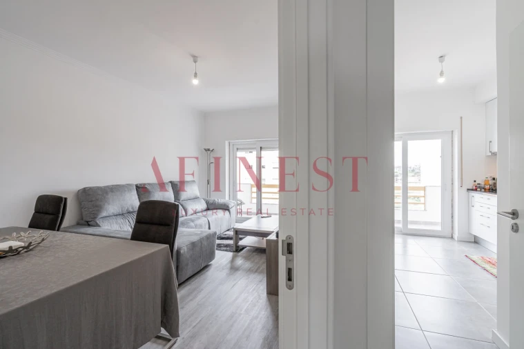 Apartamento T2 para Venda em Amora Foto 8