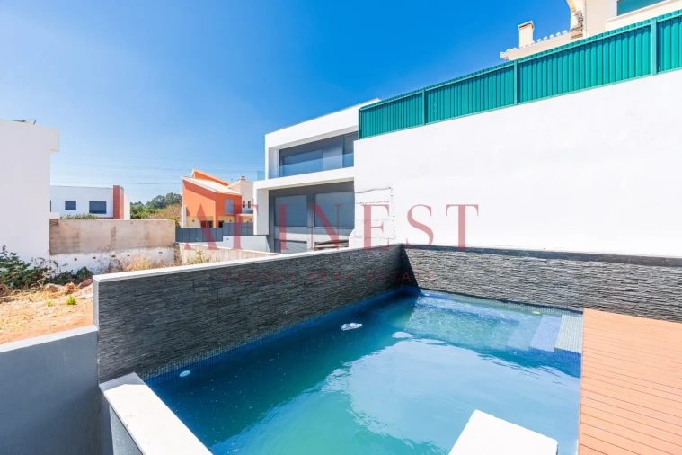 Moradia T4 para Venda em Carcavelos e Parede Foto 12