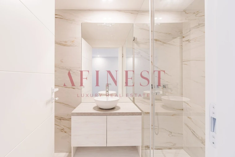 Moradia T4 para Venda em Carcavelos e Parede Foto 28