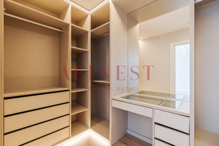 Moradia T4 para Venda em Carcavelos e Parede Foto 38