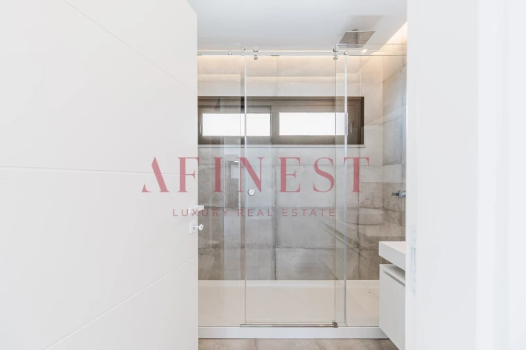 Moradia T4 para Venda em Carcavelos e Parede Foto 48