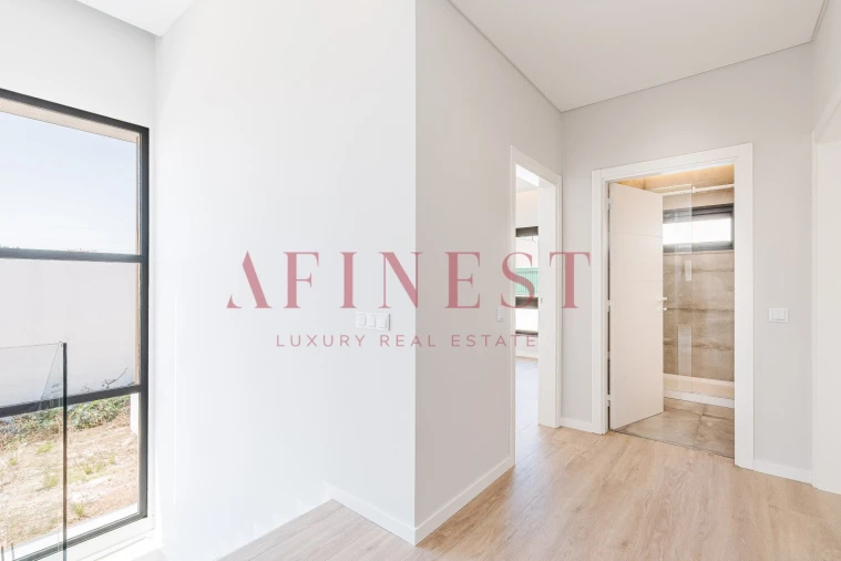 Moradia T4 para Venda em Carcavelos e Parede Foto 57