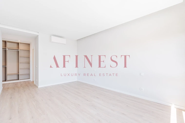 Moradia T4 para Venda em Carcavelos e Parede Foto 70