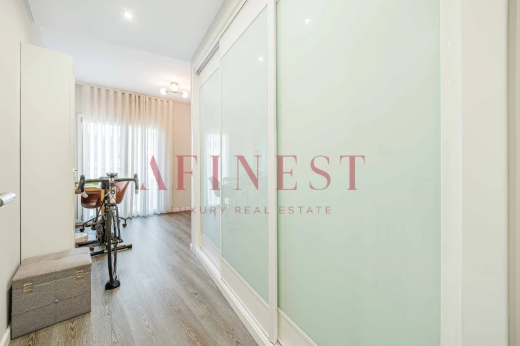 Apartamento T3 para Venda em Ramada e Caneças Foto 16