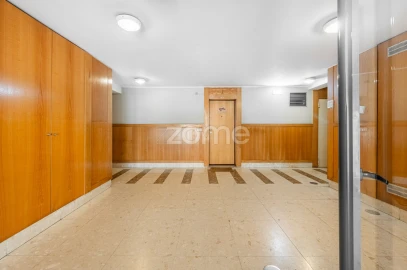 Apartamento T2 para Arrendamento em Lordelo do Ouro e Massarelos