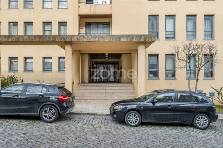 Apartamento T2 para Arrendamento em Lordelo do Ouro e Massarelos Foto 2