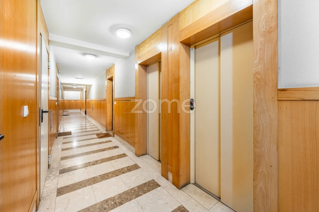 Apartamento T2 para Arrendamento em Lordelo do Ouro e Massarelos Foto 4