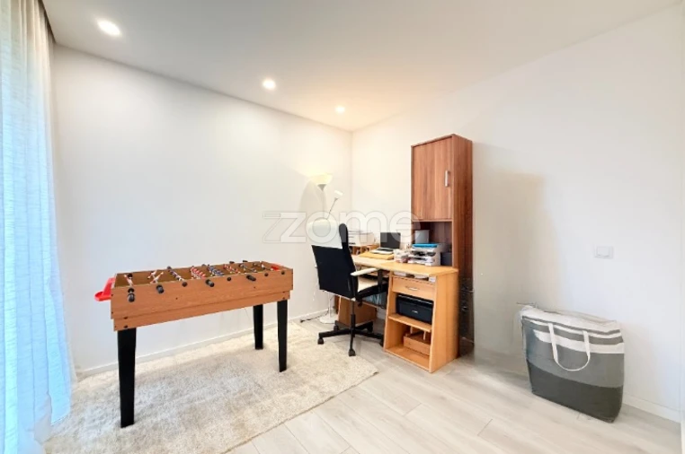 Moradia T4 para Venda em Louro Foto 12