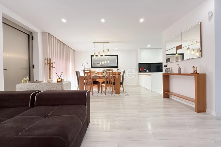 Moradia T4 para Venda em Louro Foto 7