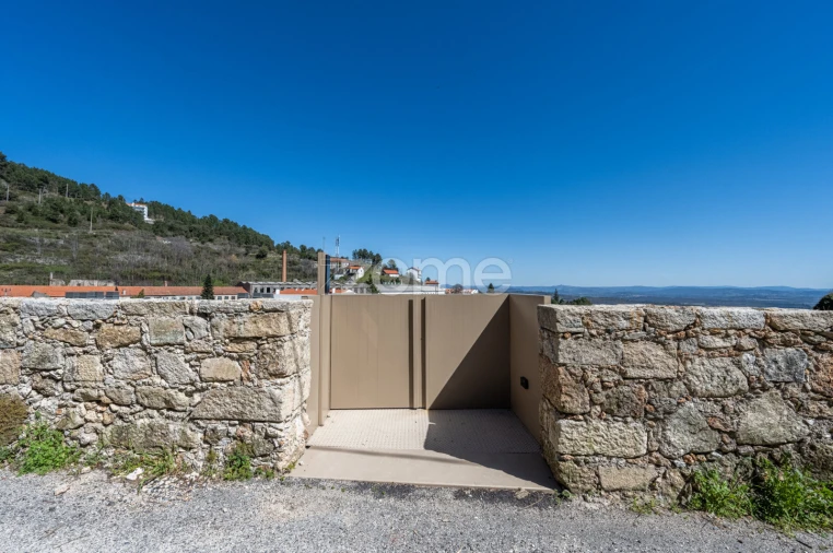 Apartamento T1 para Venda em Covilhã e Canhoso Foto 9