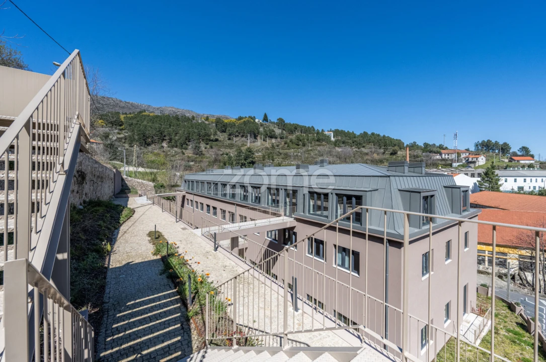 Apartamento T1 para Venda em Covilhã e Canhoso Foto 8