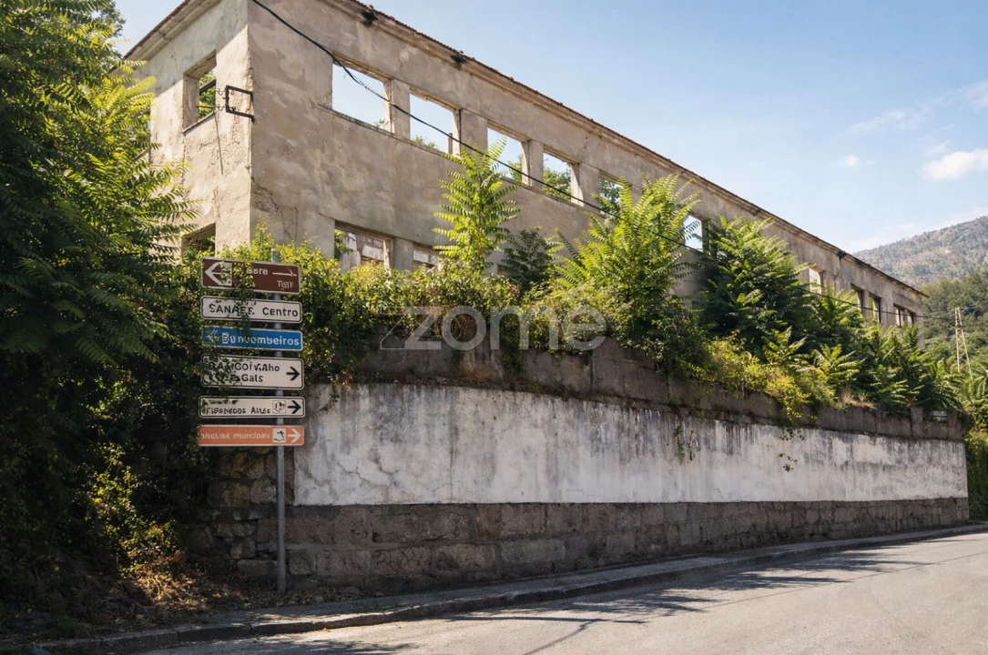 Apartamento T1 para Venda em Covilhã e Canhoso Foto 35