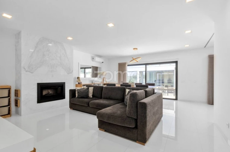 Moradia T4 para Venda em Canidelo Foto 6