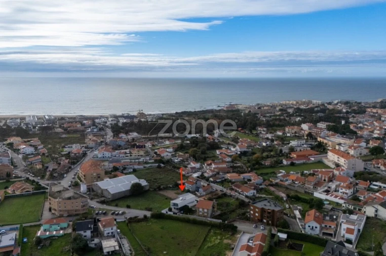 Moradia T4 para Venda em Canidelo Foto 33