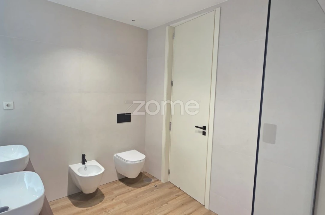 Moradia T3 para Venda em Merelim (São Pedro) e Frossos Foto 4