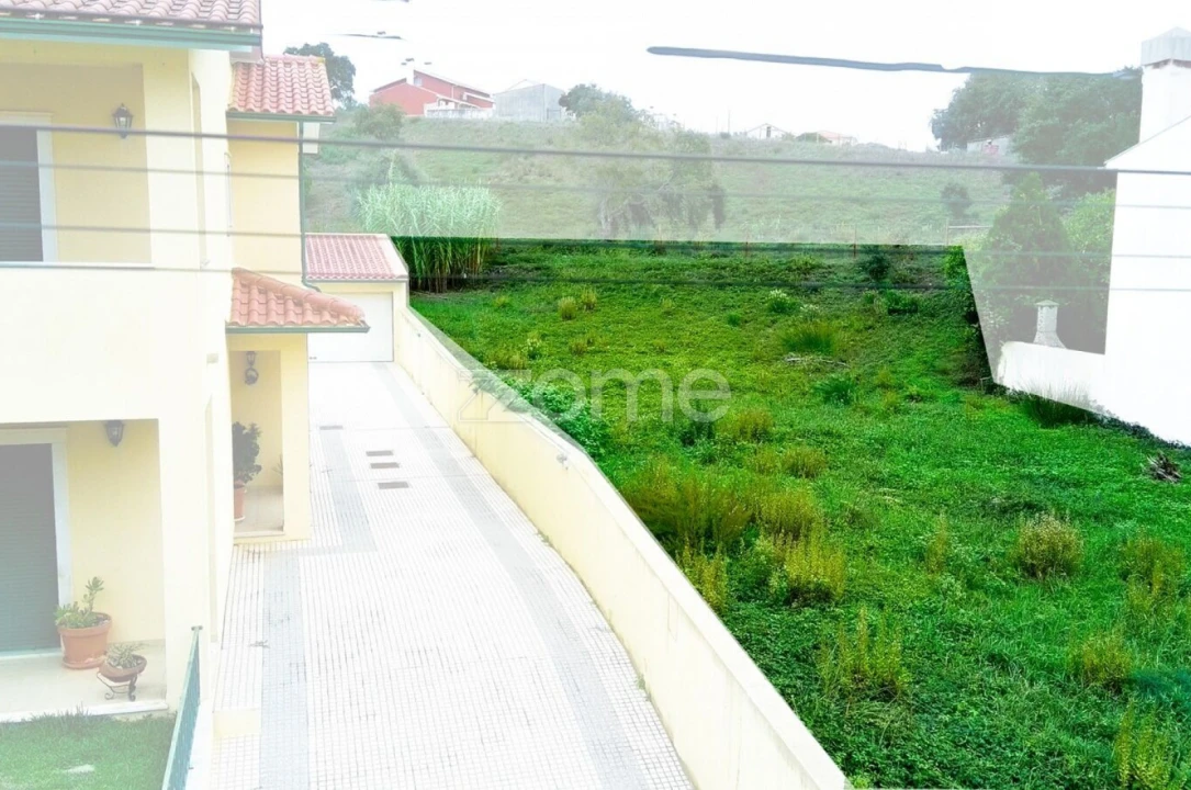 Terreno para Venda em Antuzede e Vil de Matos Foto 10