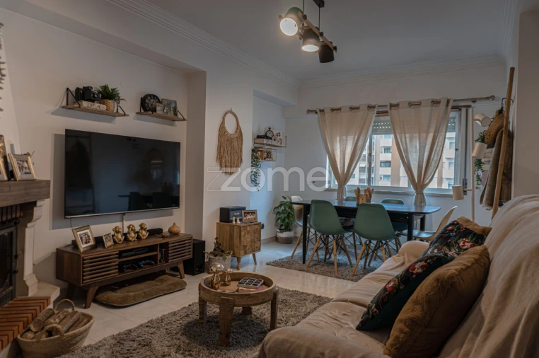 Apartamento T3 para Venda em Cacém e São Marcos Foto 4