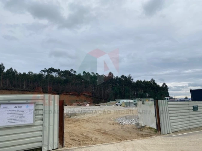 Armazém para Venda em Lordelo Foto 3