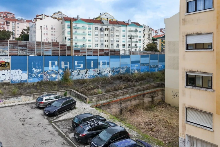 Terreno para Venda em Algueirão-Mem Martins Foto 6