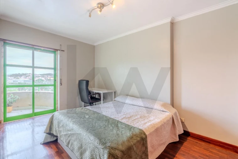 Apartamento T3 para Venda em Rio de Mouro Foto 7