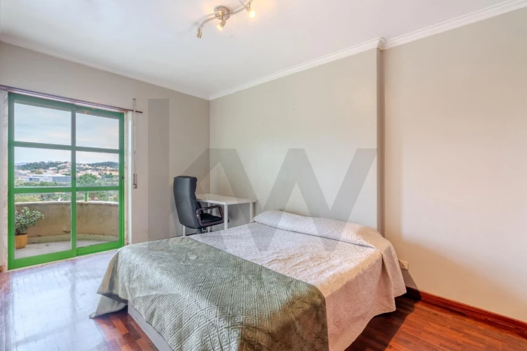 Apartamento T3 para Venda em Rio de Mouro Foto 8